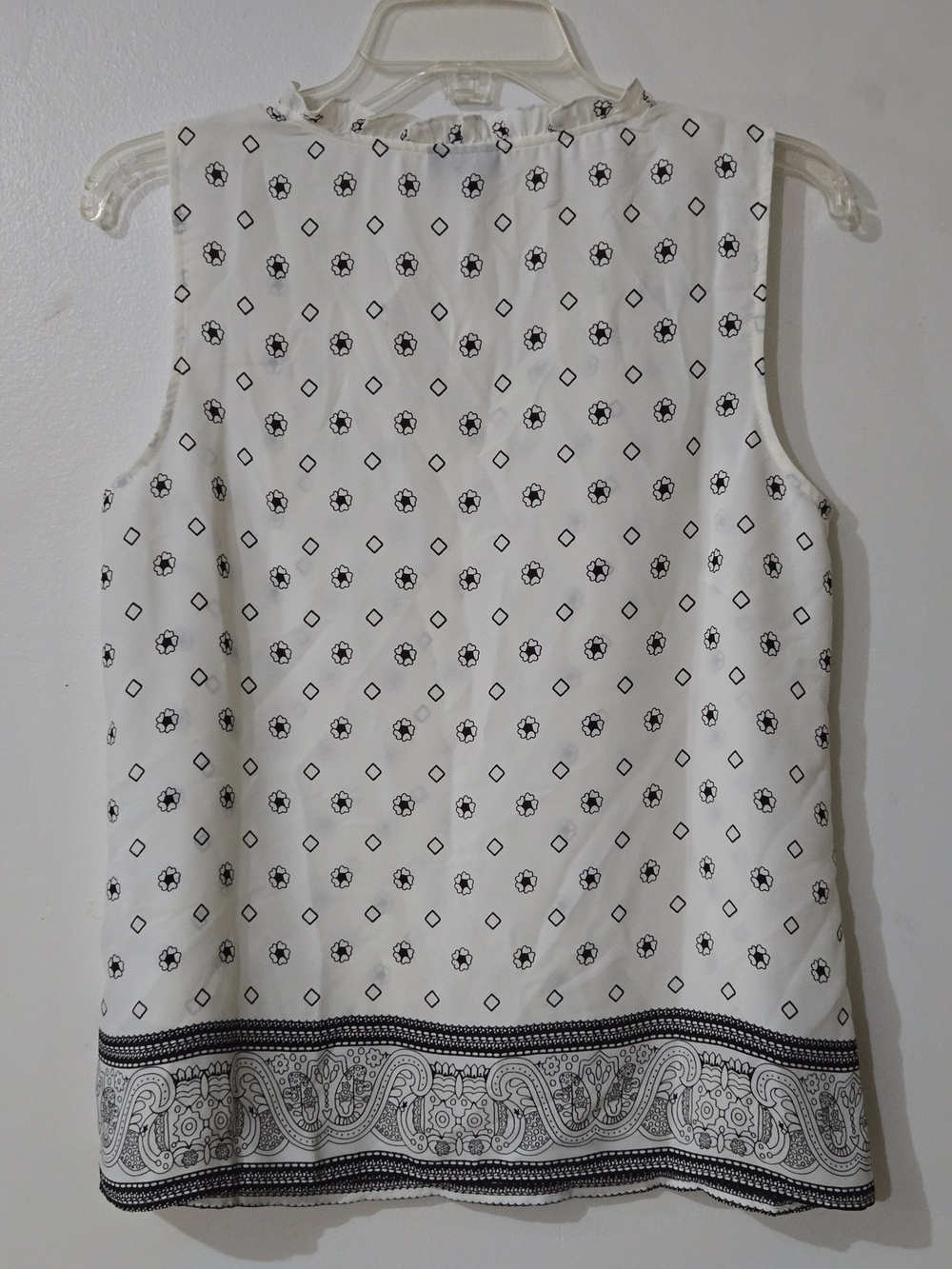 Talbots White Sleeveless Printed Ruffle-Neck Shell PM - Picture 2 of 7